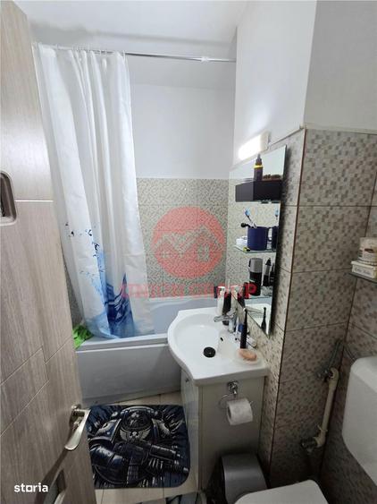 Apartament cu 2 camere semidecomandat în Casa de Cultură