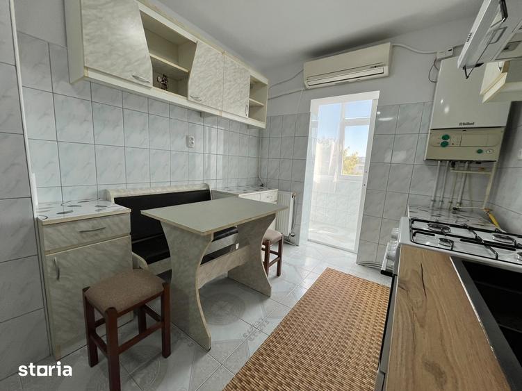 Apartament de inchiriat, 2 camere, decomandat, 54 mp, Nicolina - 14