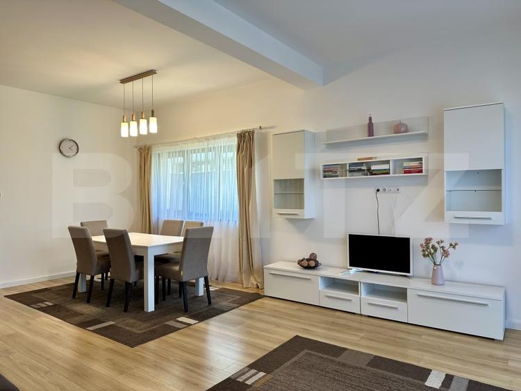 Duplex cu 4 camere cu Canalizare în Europa