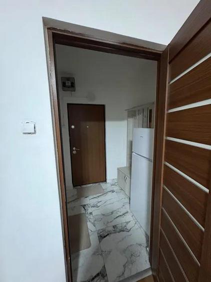 Garsonieră semidecomandată, mobilată în Tătărași
