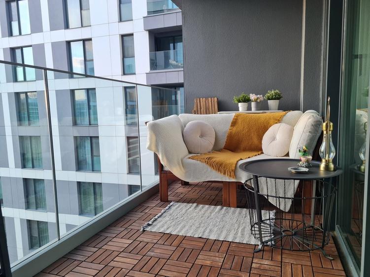 Apartament cu 3 camere decomandat în Aviației