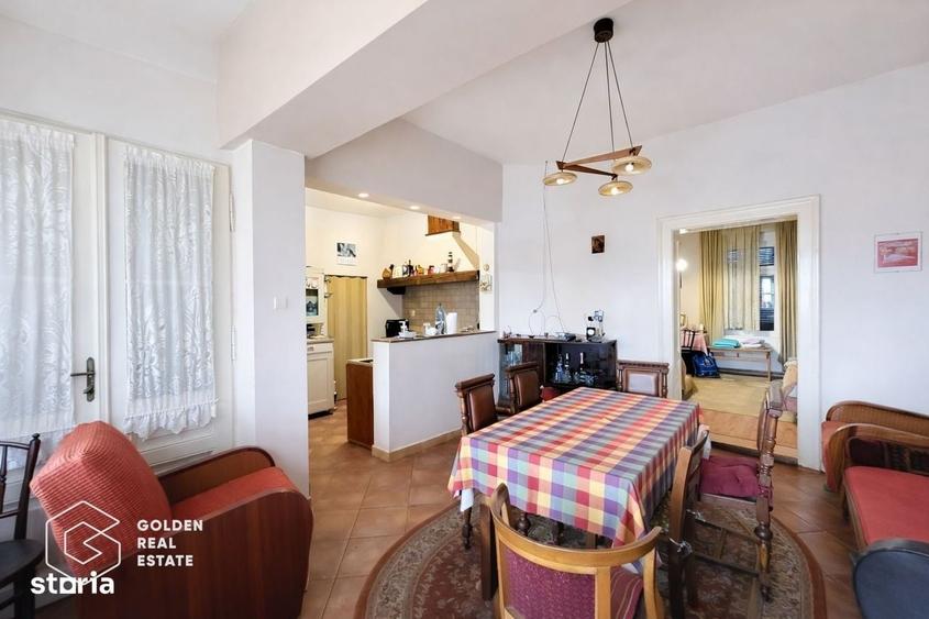 Casă cu 3 camere decomandat în Barațca