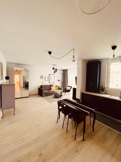 Apartament cu 2 camere decomandat în Podgoria