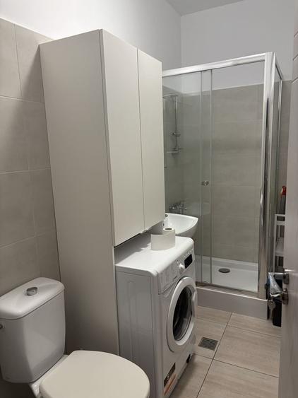Garsonieră decomandată în Central