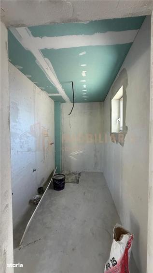 Casă cu 4 camere cu Teren 550 Mp în Valea Borcutului