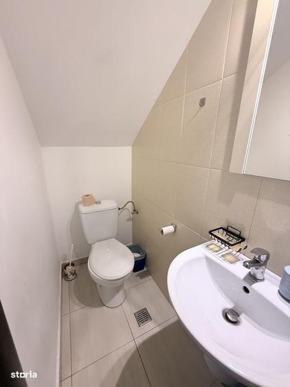 Casă cu 3 camere cu Teren 100 Mp în Central