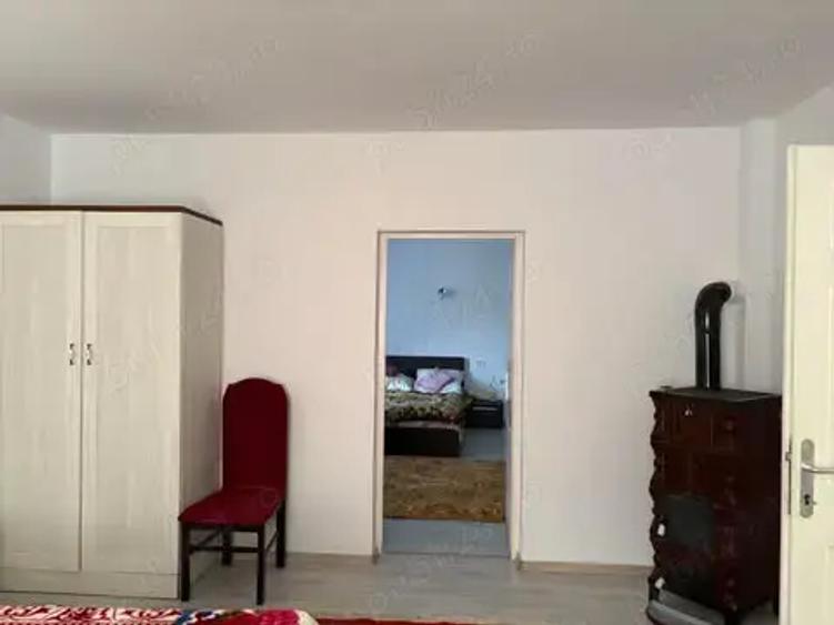Casă cu 3 camere cu Teren 3200 Mp în Mihăileni