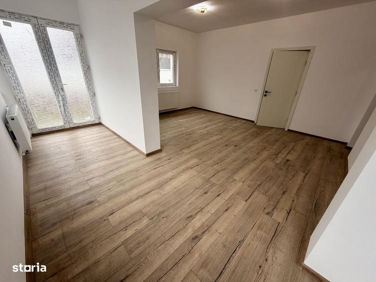 Casă cu 4 camere în Berceni