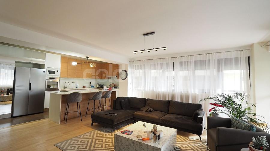 Apartament cu 3 camere decomandat, mobilat în Herăstrău