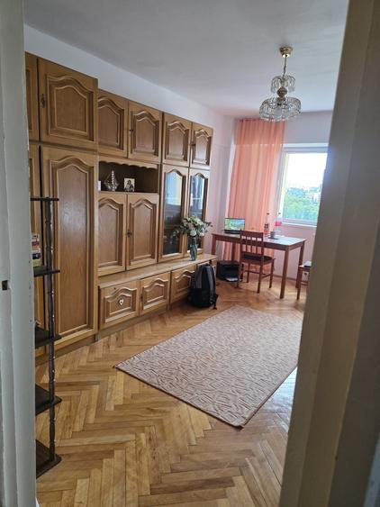 Apartament cu 2 camere decomandat în Între Lacuri