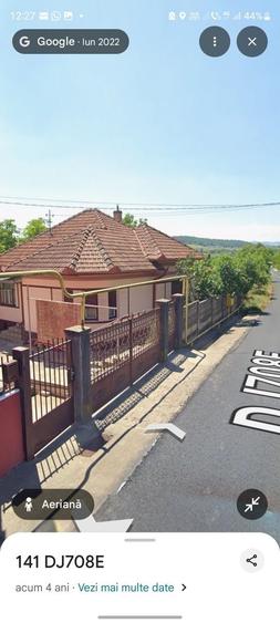 Casă cu 3 camere în Peștișu Mare