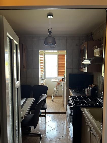 Apartament cu 3 camere nedecomandat în Central