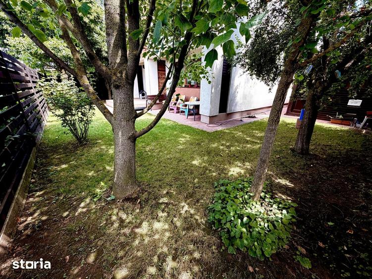 Casă cu 4 camere cu Teren 330 Mp în Glina