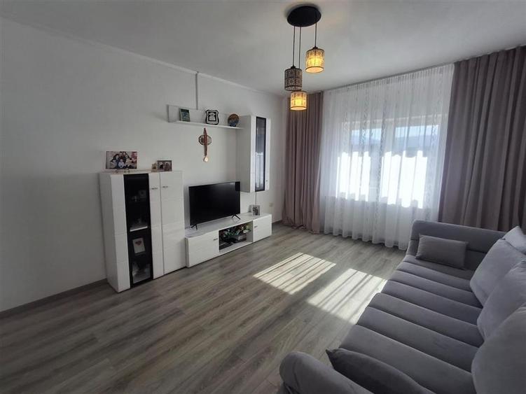 Casă individuală cu 4 camere cu Teren 350 Mp în Mohu