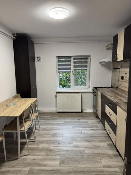 Apartament cu 2 camere decomandat în Popoveni