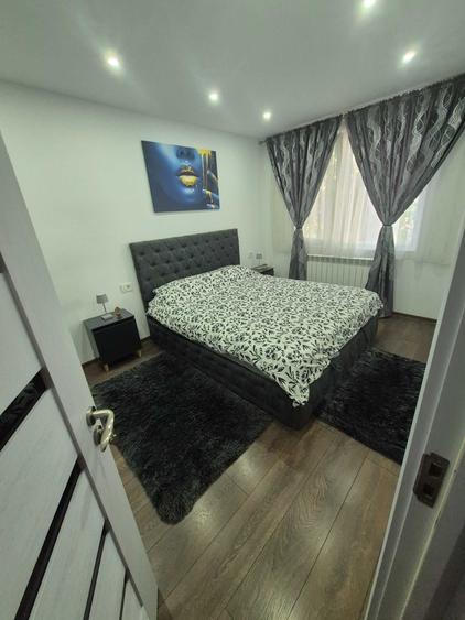 Apartament cu 2 camere decomandat în Micro 19
