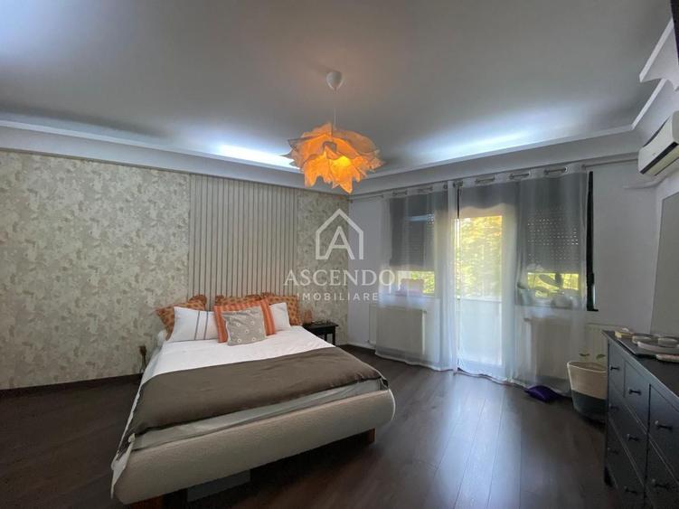 Apartament cu 4 camere semidecomandat, mobilat în Arcul de Triumf