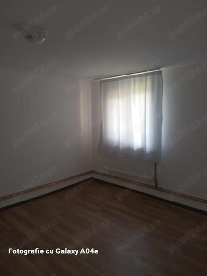 Casă cu 3 camere cu Teren 500 Mp în Predeal