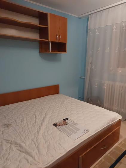Apartament cu 2 camere decomandat în Drumul Taberei