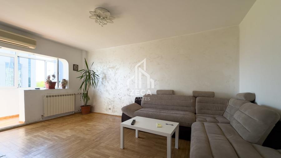 Apartament cu 3 camere decomandat în Politehnica
