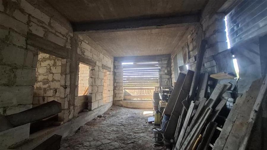 Casă individuală cu 5 camere cu Teren 1000 Mp în Gologanu