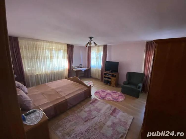Casă cu 5 camere în Măgurele