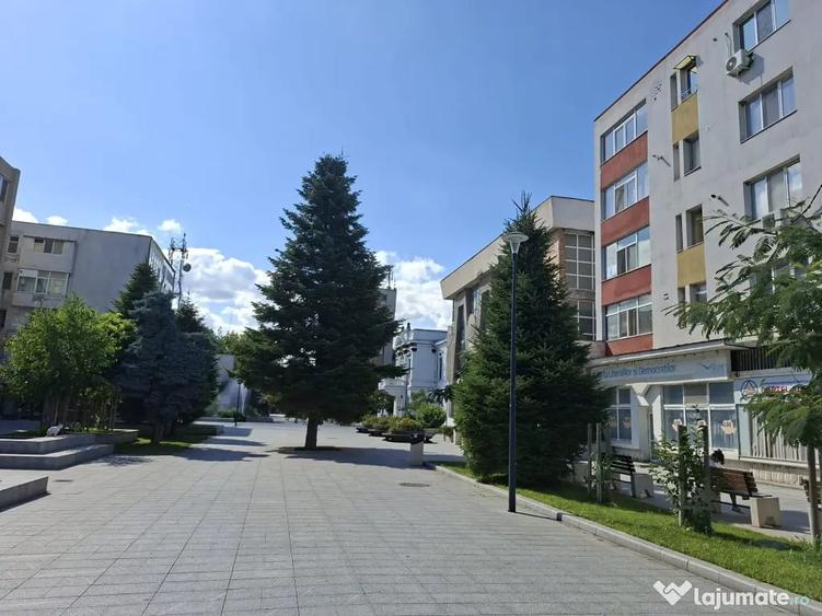 Apartament cu 2 camere nedecomandat în Ultracentral