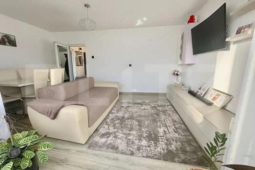 Apartament cu 3 camere decomandat în Central