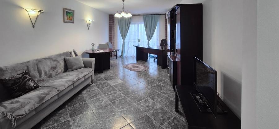 Apartament cu 2 camere decomandat, mobilat în P-ța Alba Iulia