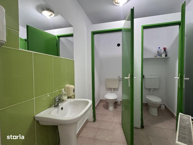 Spațiu comercial, de 75 mp, în Complex Studențesc