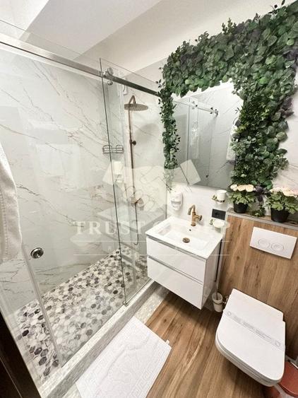 Apartament cu 3 camere decomandat, mobilat în Arcul de Triumf