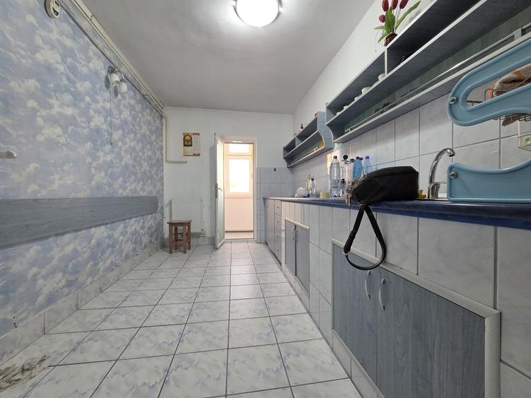 Apartament cu 3 camere în Piața Nouă