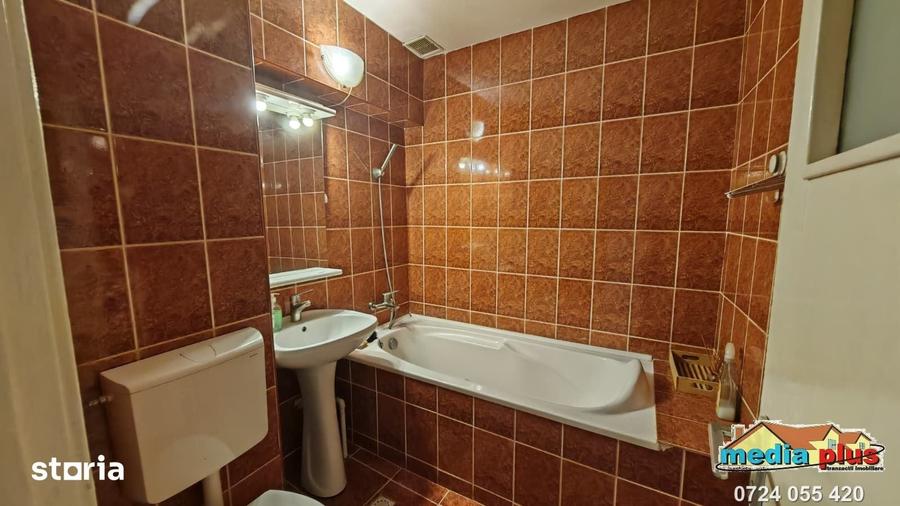 Apartament cu 3 camere decomandat în Țiglina 2