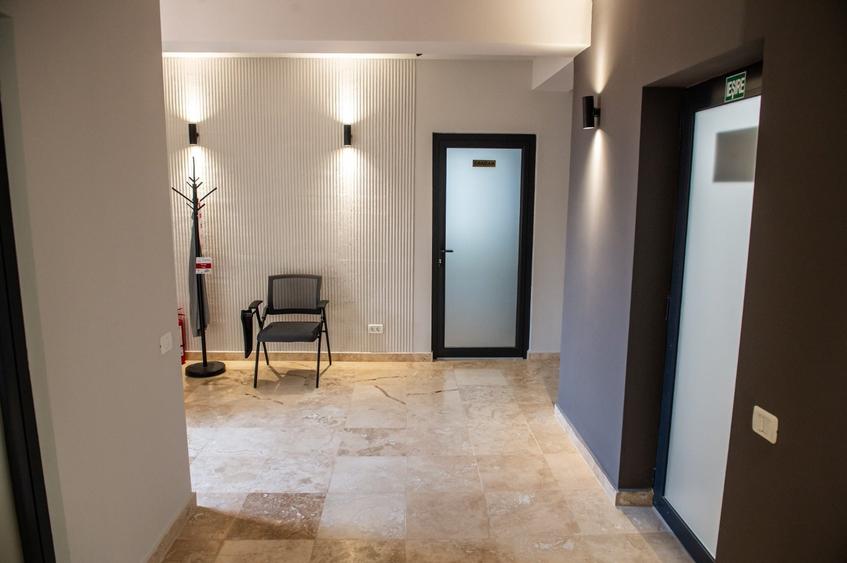 Birou, de 15.39999961853 mp, în Casa de Cultură