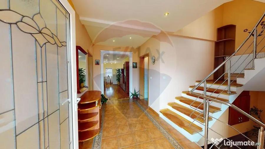 Casă cu 5 camere cu Teren 1000 Mp în Terezian
