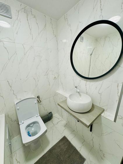 Apartament cu 3 camere semidecomandat în Antiaeriană
