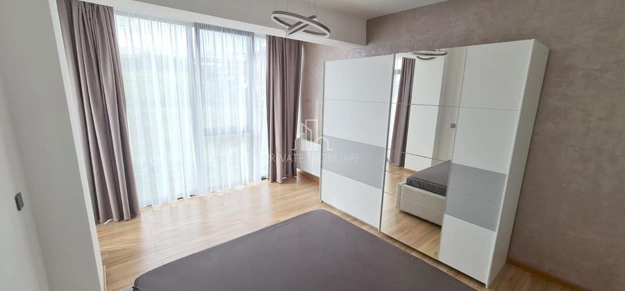 Apartament cu 3 camere decomandat în Tudor