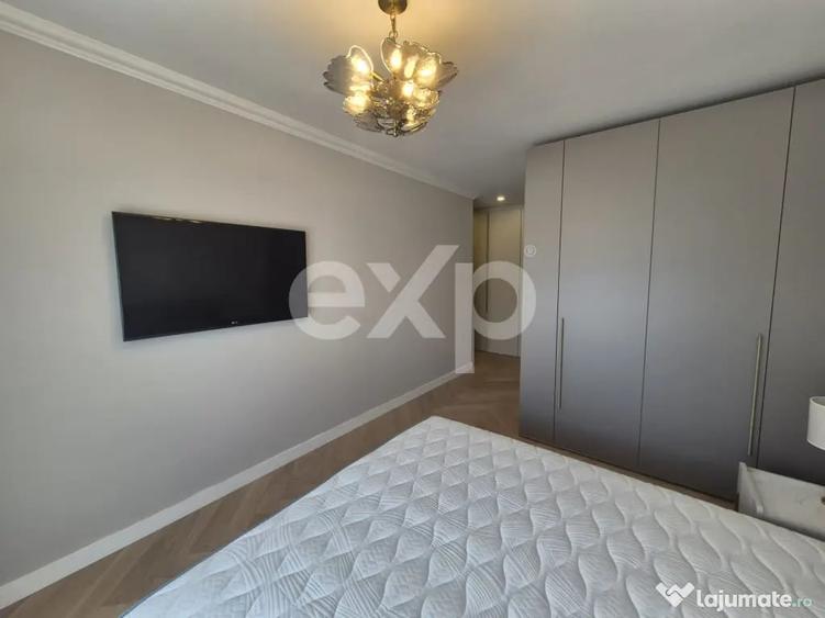 Apartament cu 4 camere decomandat în Central