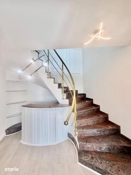 Apartament cu 4 camere decomandat în Unirii