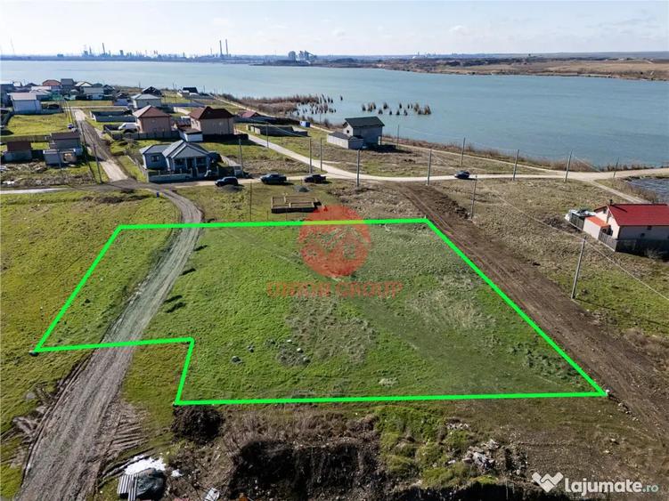 Teren Intravilan 2380 mp Langa Lac, Corbu - 2