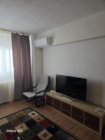 Apartament cu 2 camere semidecomandat în Crângași