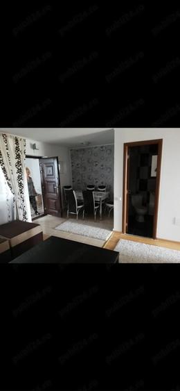 Apartament cu 3 camere decomandat în Glina