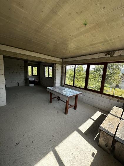 Casă cu 3 camere în Poiana