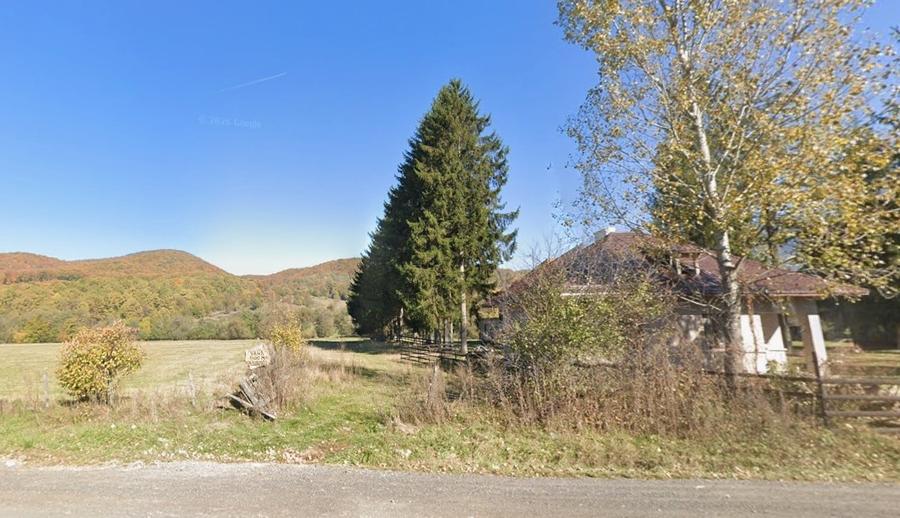 Teren Construcții intravilan de 2432 mp, în Râșnov
