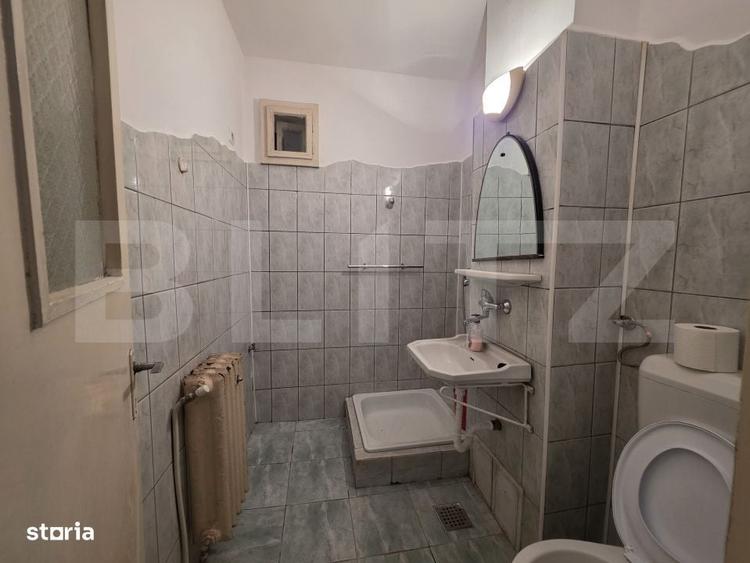 Apartament cu 3 camere decomandat în Central