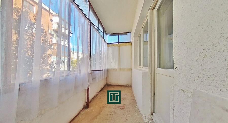 Apartament cu 3 camere decomandat, mobilat în Alfa