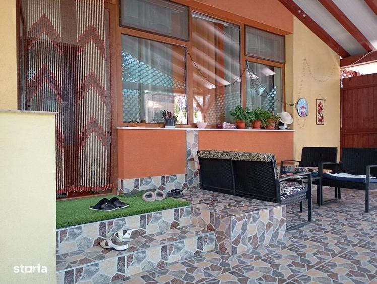 Casă cu 4 camere în Central