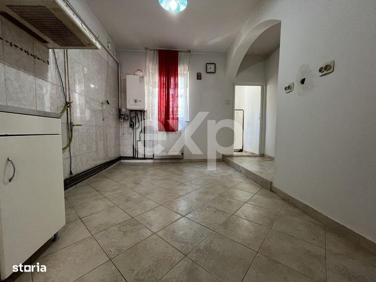 Apartament cu 3 camere decomandat în Central