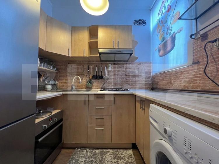 Apartament cu 2 camere semidecomandat în Central