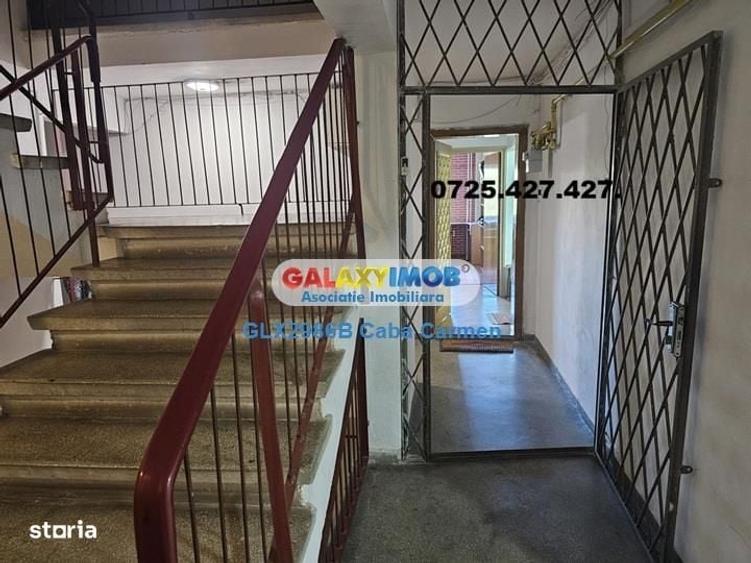 Apartament cu 3 camere decomandat în Bănești